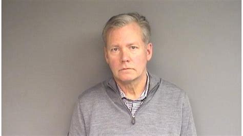 arrest warrant issued for ‘to catch a predator host chris hansen