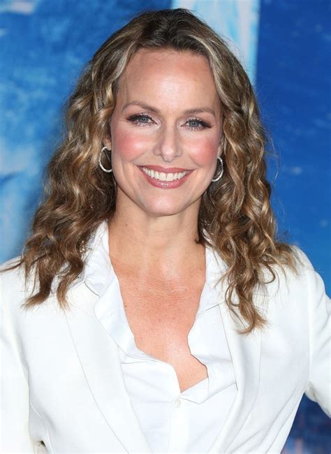 Melora Hardin Shoulder Length Curly Hairstyle For Women