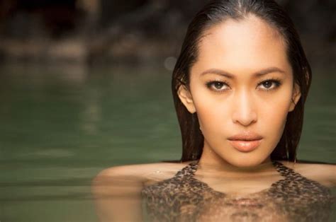 Stunning Filipino Woman