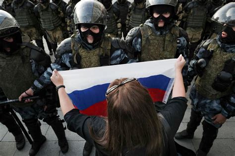 Russias Protests Continue To Grow — In A Major Warning To Vladimir