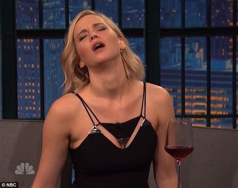 jennifer lawrence tells seth meyers she planned to ask him out daily