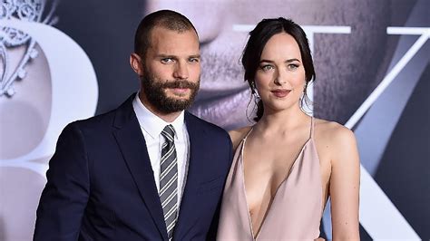 exclusive jamie dornan and dakota johnson reveal their fifty shades pre sex scene rituals