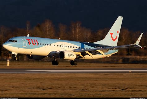 fdzx tui airways boeing  kwl photo  felix sourek id  planespottersnet