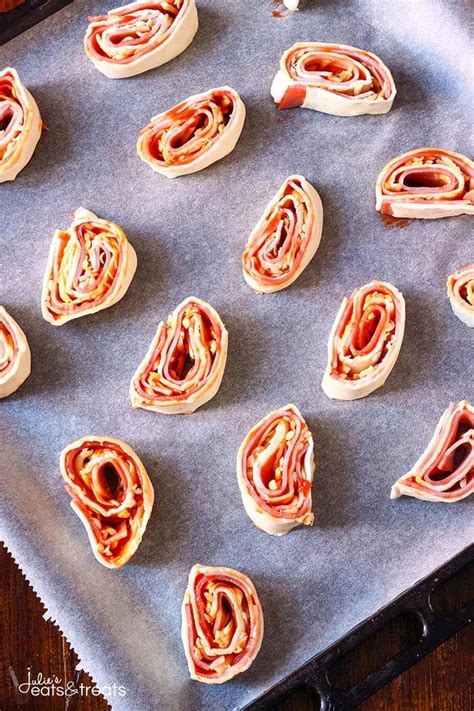 puff pastry bacon pinwheels with cheddar julie s eats and treats