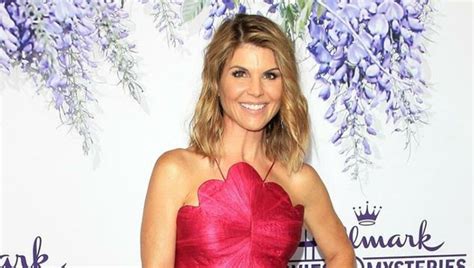 looks like lori loughlin will have access to pilates classes and music