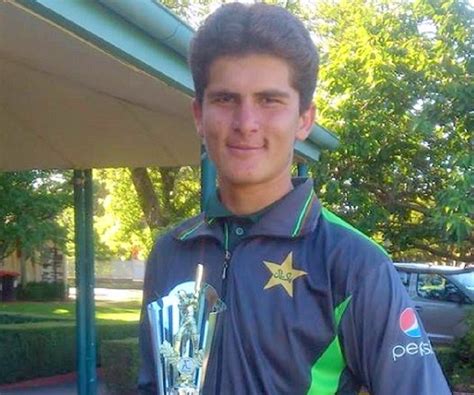 shaheen afridi family shahid afridi retires  international cricket skynet clubs