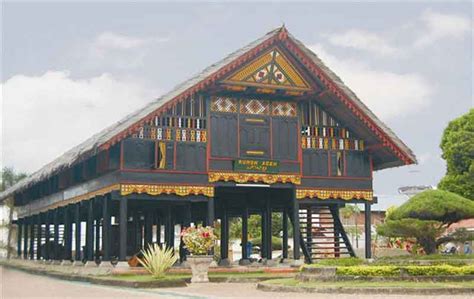 uniknya rumah adat indonesia desain rumah sederhana interior