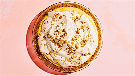 don t be intimidated by this sky high banana cream pie bon appétit