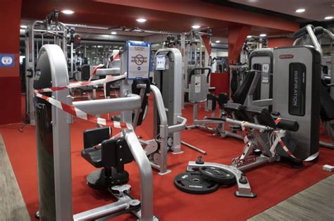 ruim helft fitnessclubs van basic fit  belgie weer dicht business