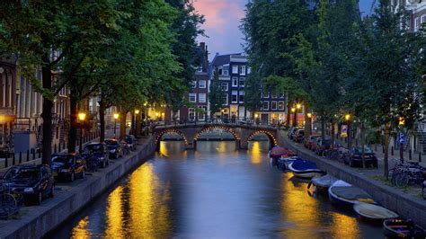 canal  night  amsterdam crosswalks
