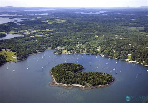 usa maine conservancy pays   private harbor island