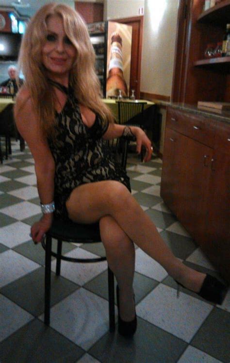 Pin On Hot Milf S And Cougars And Gilf S