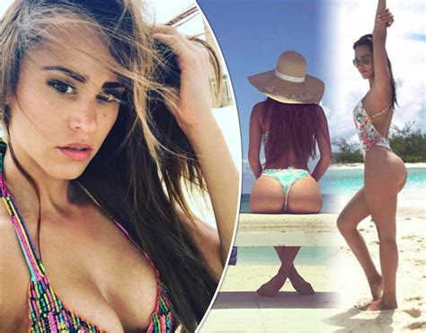 Mexican Weather Girl Yanet Garcia Holiday Pictures Life Life