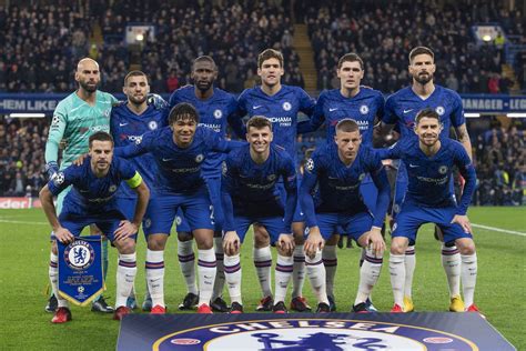 chelsea players unanimously agree   cent wage reduction    months  aint