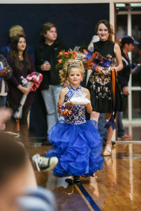 homecoming court
