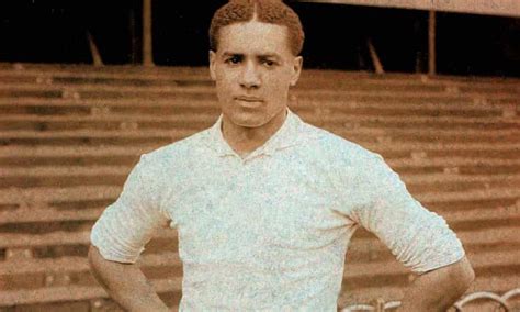 Walter Tull Why The Black Footballing Pioneer Was Denied A Military