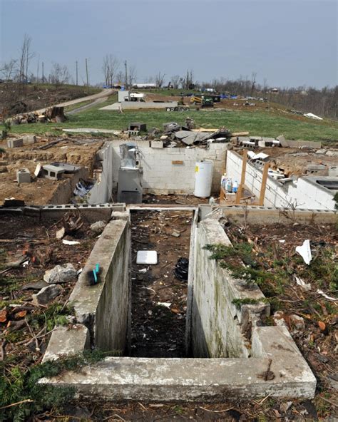 filmmakers work  documentary  kentucky towns tornado recovery