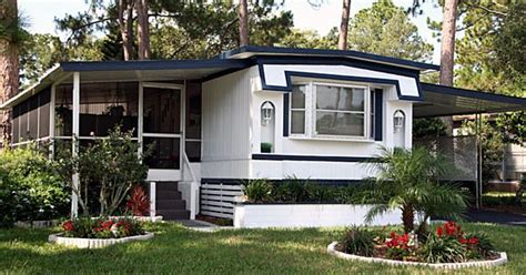 buying  mobile home      mobiles spaces  home