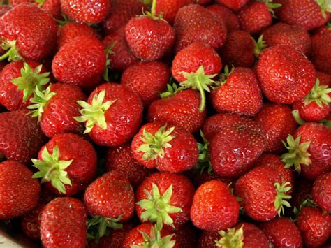 strawberries full hd wallpaper  background image  id