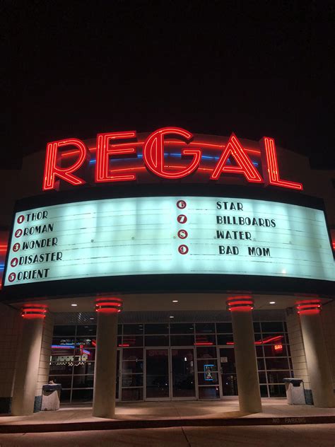 theater   displays movies titles    words rmildlyinteresting