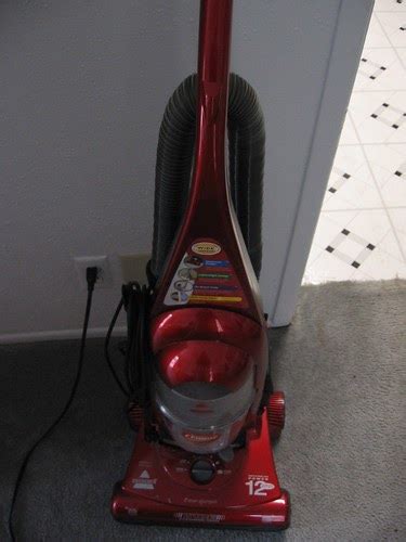 selling johns bissell cleanview ii bagless vacuum cleaner
