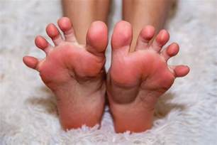 bare feet  white wool  photo  freeimages