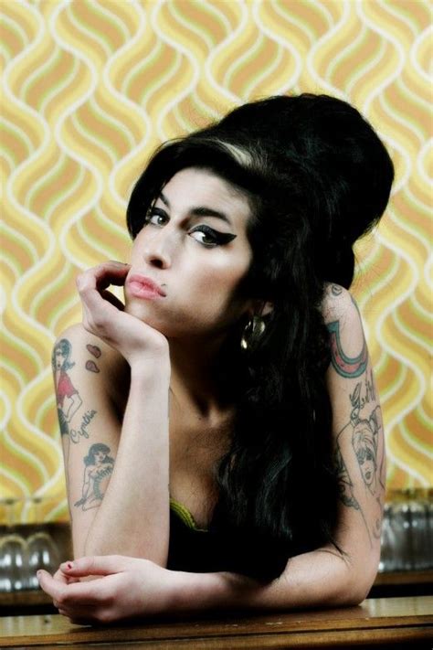️how To Do Amy Winehouse Beehive Hairstyle Free Download