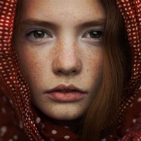 98 Freckled People Wholl Hypnotize You With Their Unique Beauty