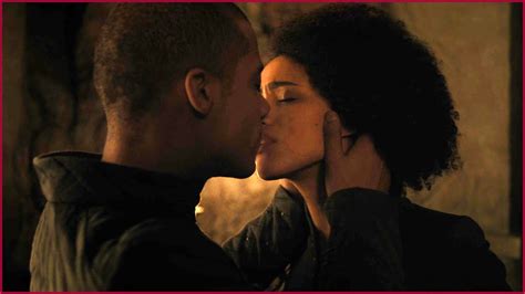 Game Of Thrones S7e2 Missandei And Grey Worm Romantic