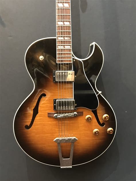 gibson vintage archtop guitar guitars  jazz