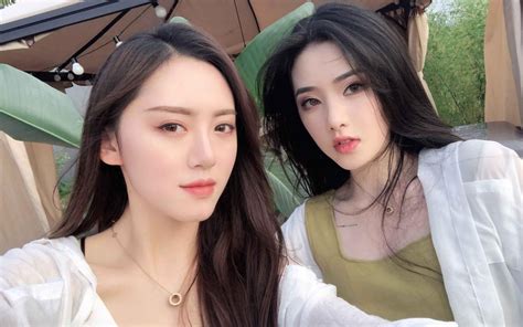 Chinese Lesbian Girls