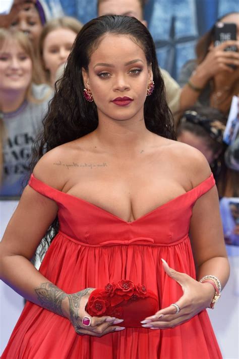 Rihanna Puts On Busty Display At Valerian And The City Of A Thousand