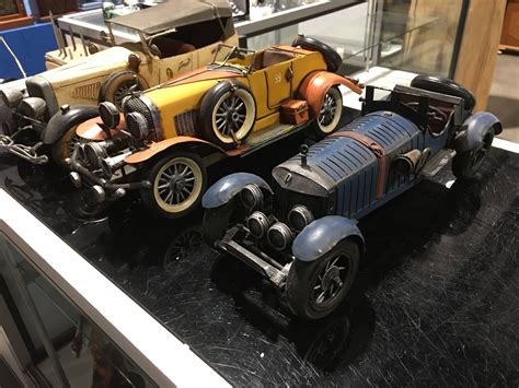 metal car models    auctions
