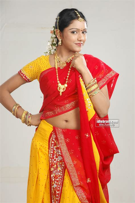 Sexy For Girls Telugu Actress Keerti Hot Navel Show In Saree
