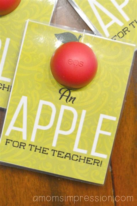 printable  apple   teacher gift idea simple  inexpensive