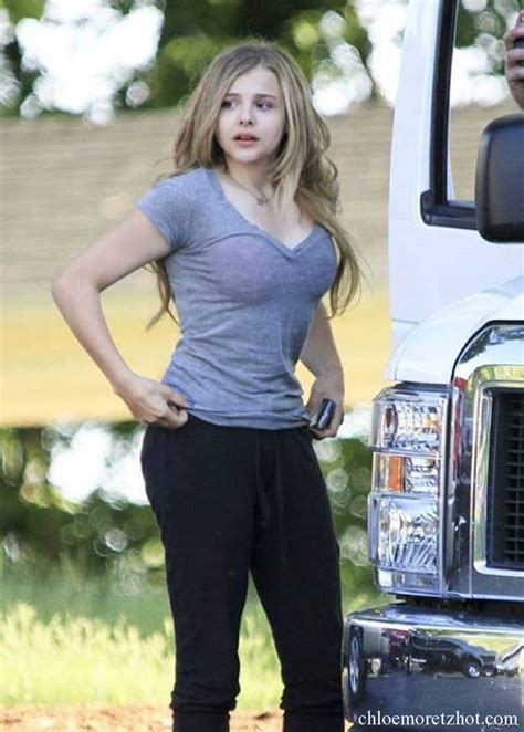 Most Beautiful And Hot Female Actress Of The World Chloë