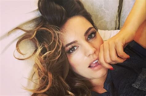 Kelly Brook Shares Bedtime Selfie After Sexy Workout Snaps Daily Star