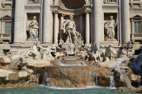 beautiful fountains     rome