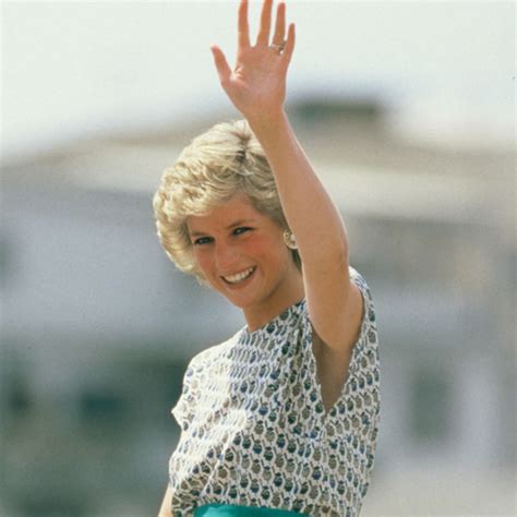 outpouring  grief  princess diana     overstated