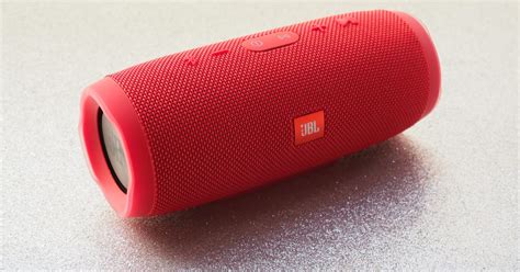 jbl charge  review waterproof bluetooth speaker plays louder  sound quality takes  step