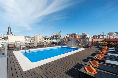 top  beach hotels  barcelona spain worth traveling