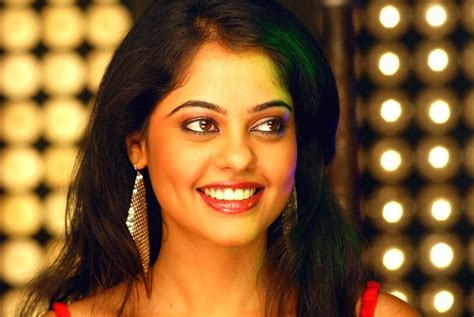 Sexy Images Veppam Stills Bindu Madhavi Bindu Madhavi Telugu Actress