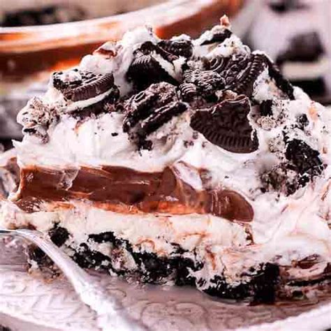 no bake oreo dessert with cream cheese and cool whip what s in the pan