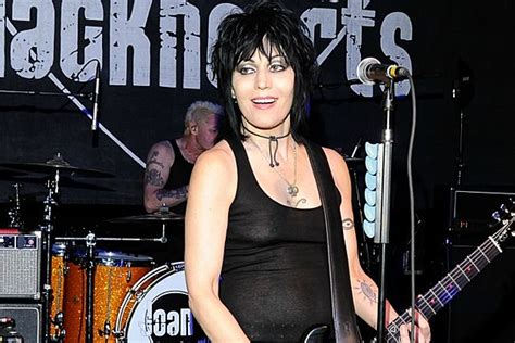joan jett to release ‘unvarnished