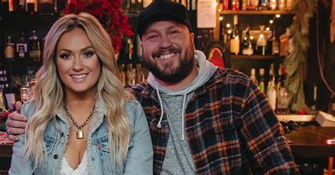 Mitchell Tenpenny Was Taught How To Live With Somebody In 2020 Kixb Cm