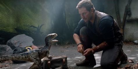 Jurassic World Fallen Kingdom S First Trailer Is Here Life Finds A