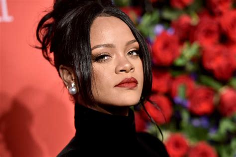 Rihanna Reportedly Eyeing Ipo For Lingerie Brand Savage X Fenty