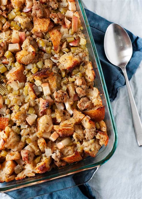 thanksgiving stuffing with sausage and apples recipe stuffing