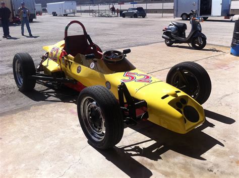 beautiful vintage race cars   weekends races atx car pictures real pics