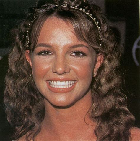 american music awards 1999 britney spears photo innocent and sexy britney spears of 1999 and